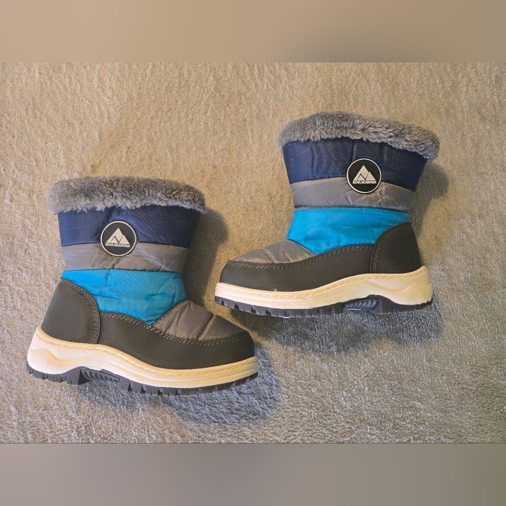 Nova Mountain Snow Boots- Blue, Grey And White-Kids Size 12